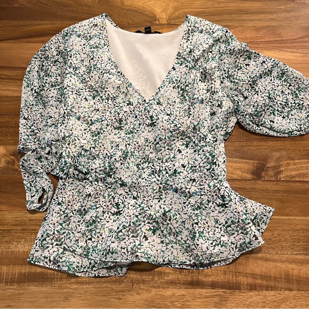 BANANA REPUBLIC Floral Wrap Blouse